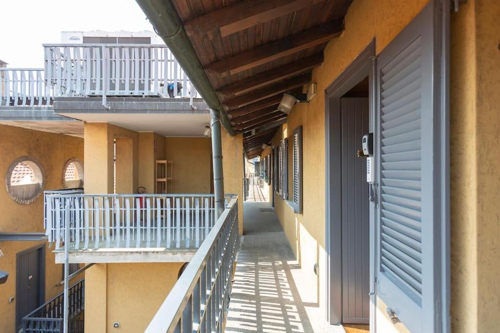 My Charming Apartments Ai Navigli-Vigevano Suite Milão Exterior foto